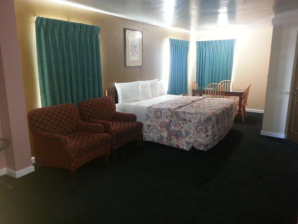 Blue Seal Inn Pismo Beach Esterno foto